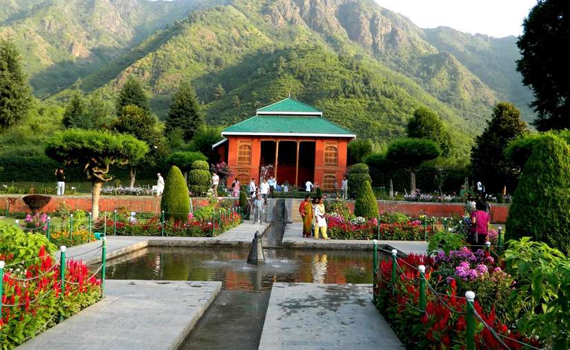 MUGHAL GARDENS OF KASHMIRI 